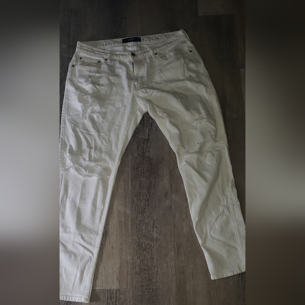 White Hollister ripped Jeans